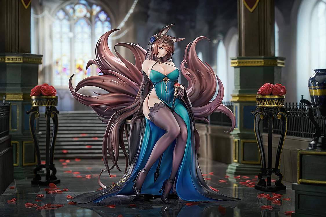 Azur Lane - Amagi: Throne of Fallen Petals Ver. 1/7 Scale Figure - Image 3