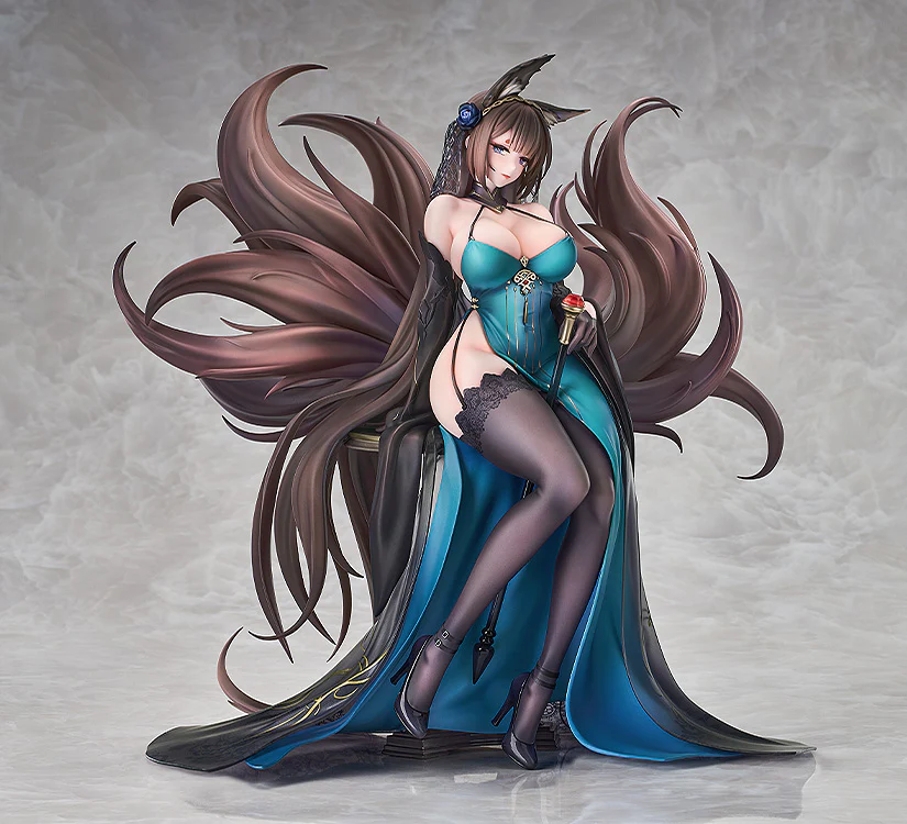 Azur Lane - Amagi: Throne of Fallen Petals Ver. 1/7 Scale Figure - Image 6