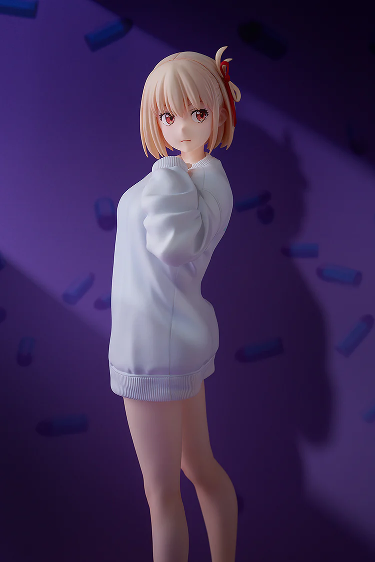 Lyoris Recoil - Chisato Nishikigi: Oversized Sweatshirt Ver. 1/7 Scale Figure - Image 9