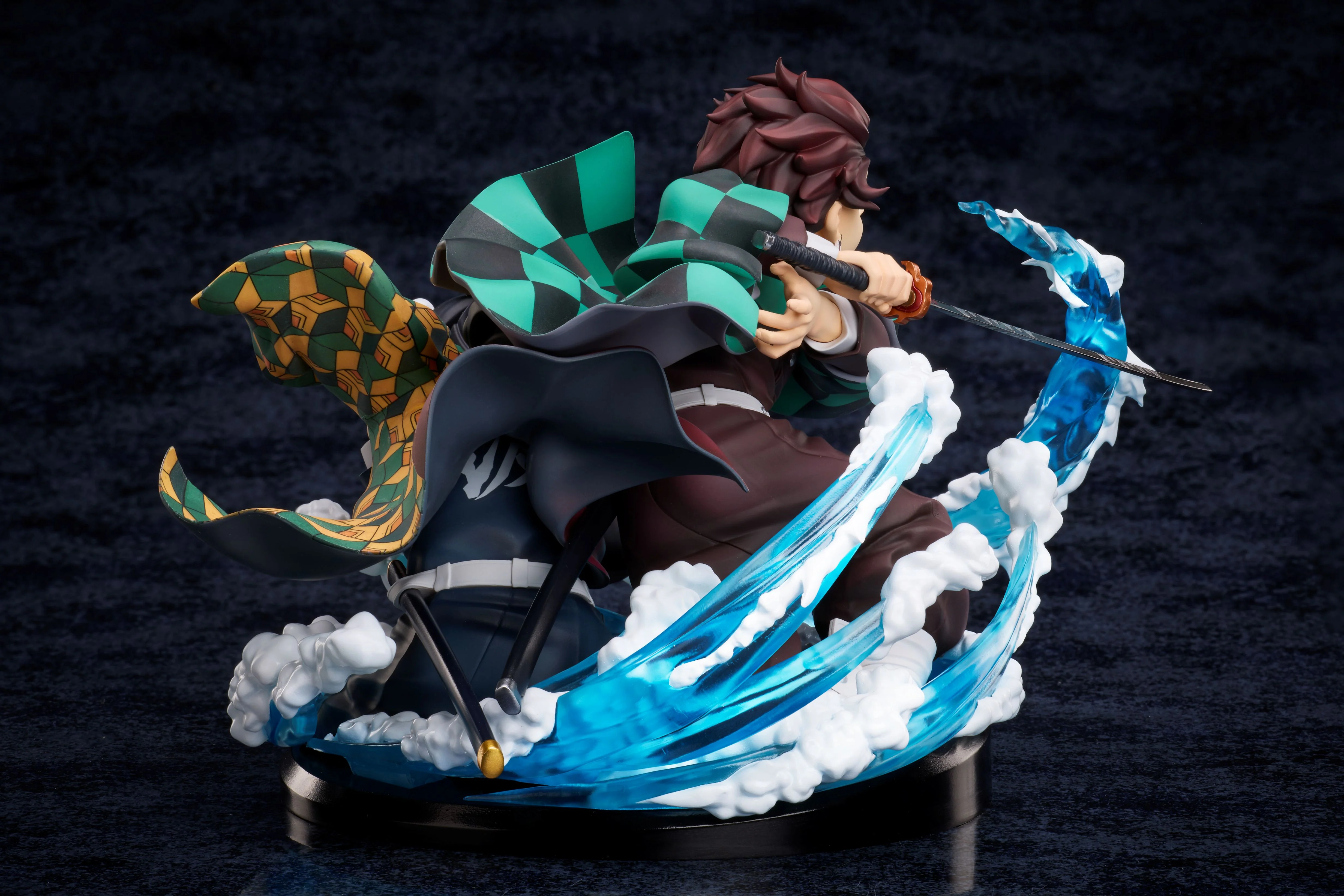 Demon Slayer: Kimetsu no Yaiba - Tanjiro & Giyuu non-scale figure - Image 4