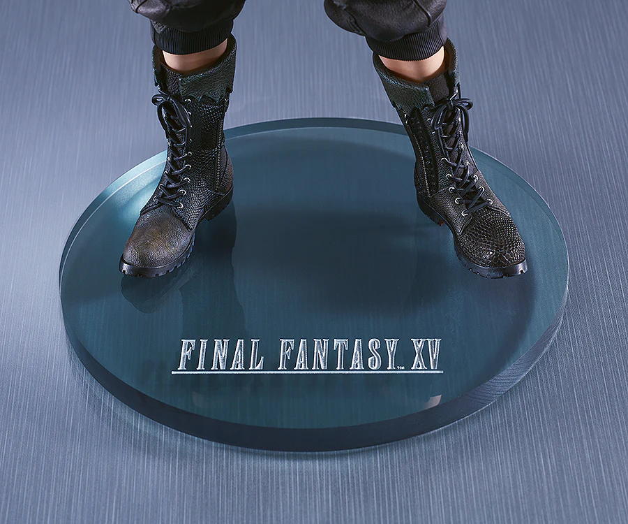 FINAL FANTASY XV Noctis Lucis Caelum Figure - Image 4