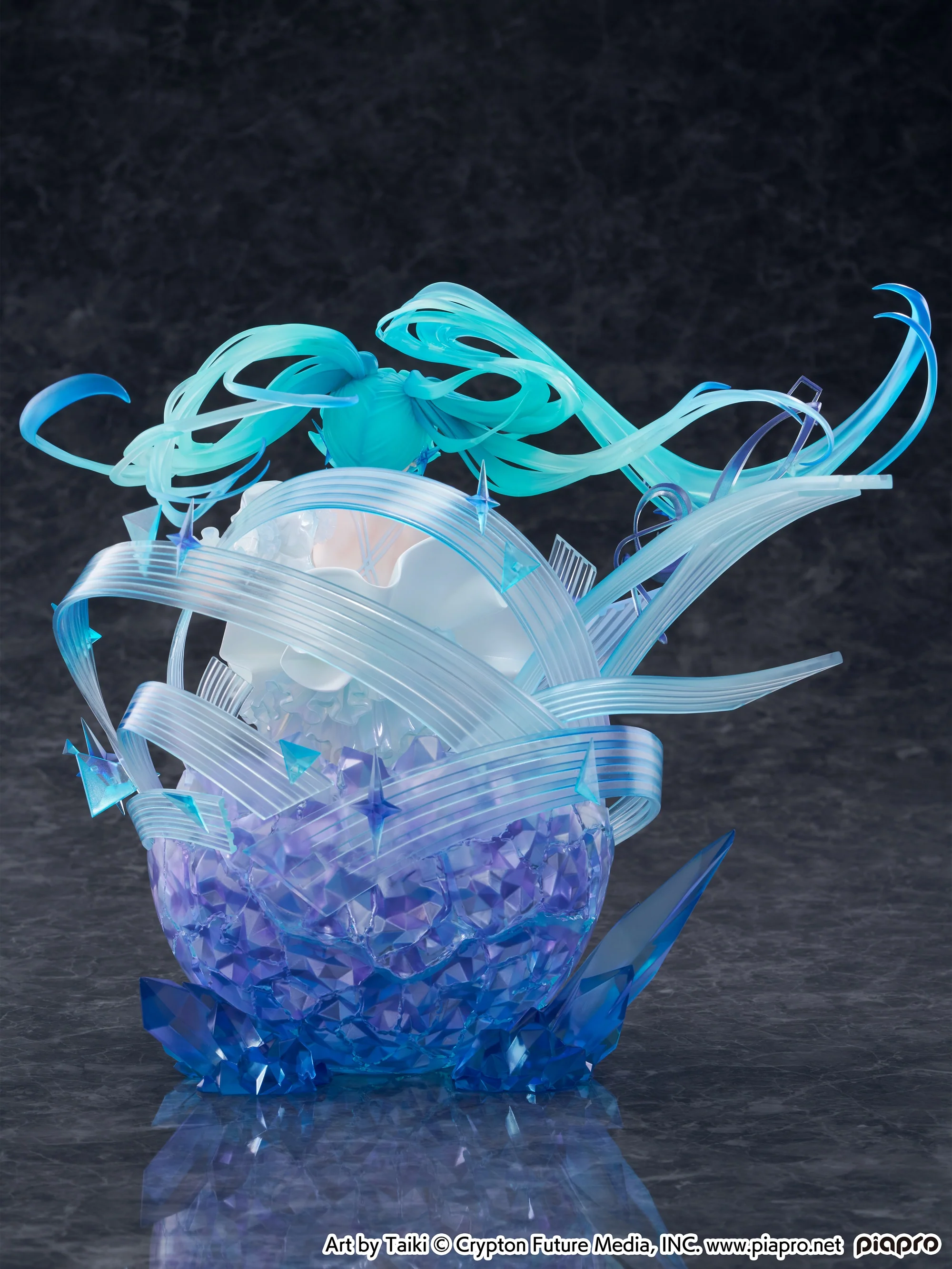 Hatsune Miku -Crystal Dress Ver. - 1/7 Scale Figure - Image 5